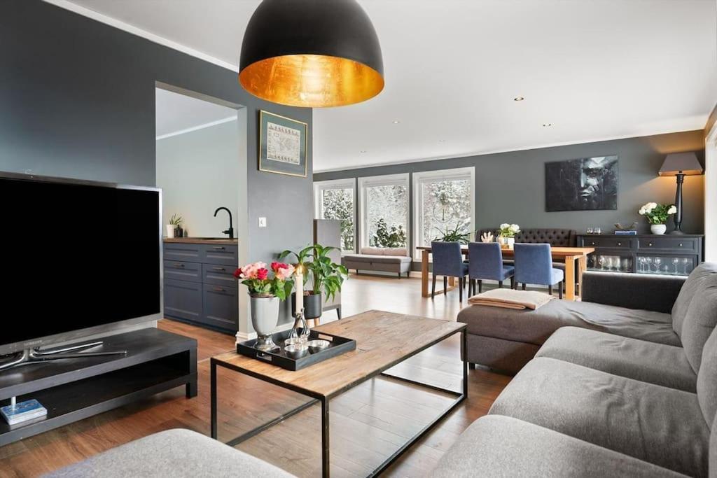 Villa With Garden, 2 Floors, 240m2 Oslo